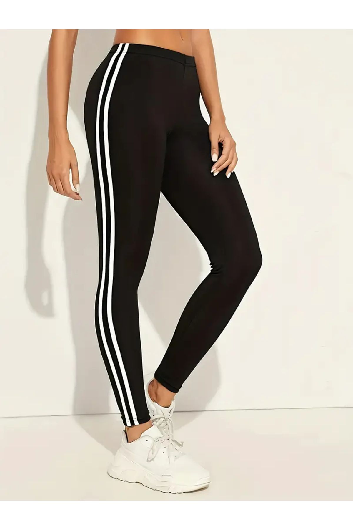 Genç Kadın Yan Şeri̇tli̇ Süsleme Jeggi̇ng Pantolon