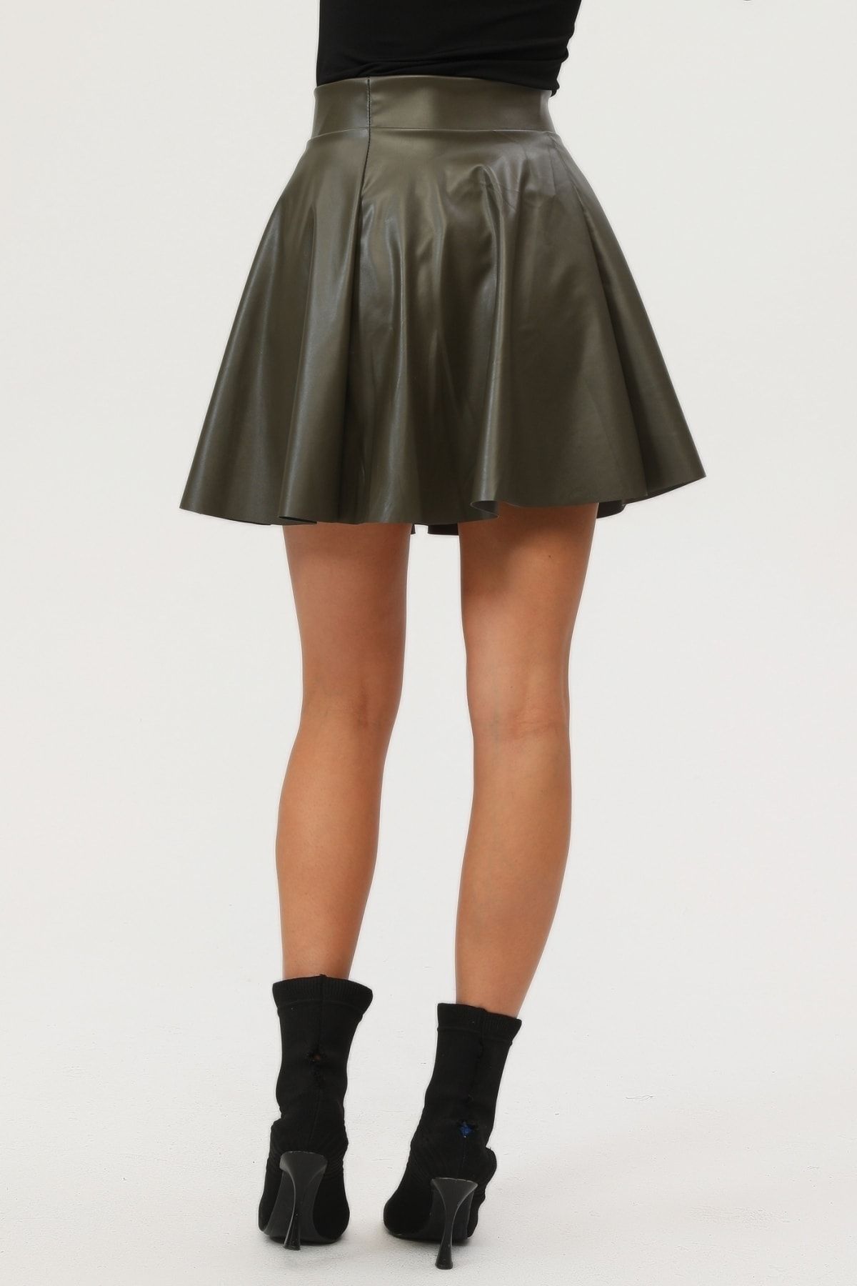 Kadın Mini Kloş Haki Renkli Suni Deri Etek